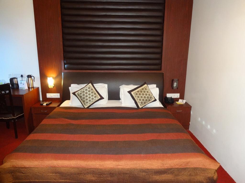 Hotel Avn Grand Ranchi Buitenkant foto