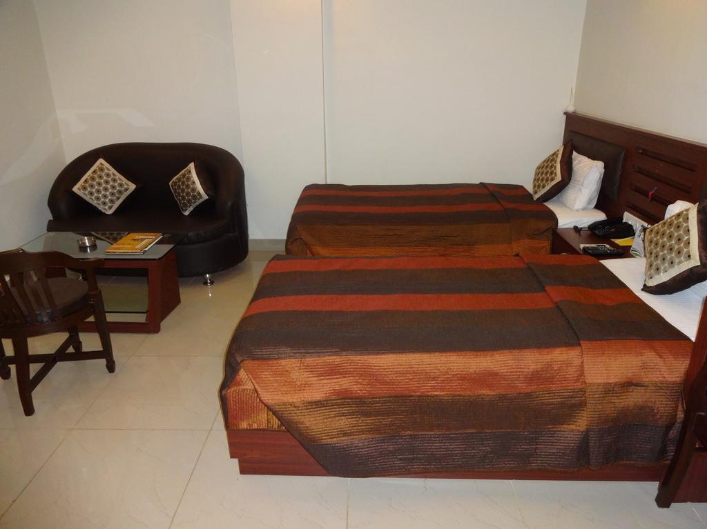 Hotel Avn Grand Ranchi Buitenkant foto