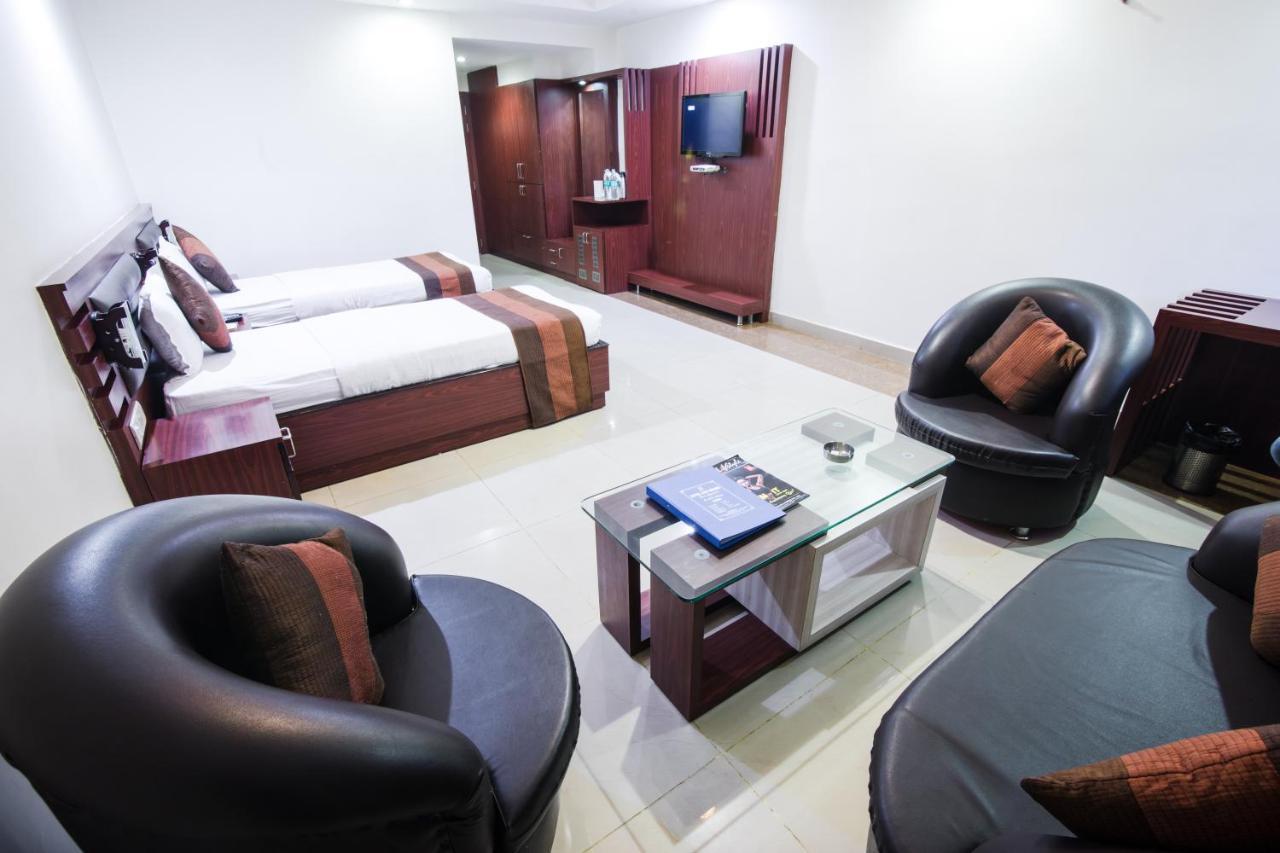 Hotel Avn Grand Ranchi Buitenkant foto