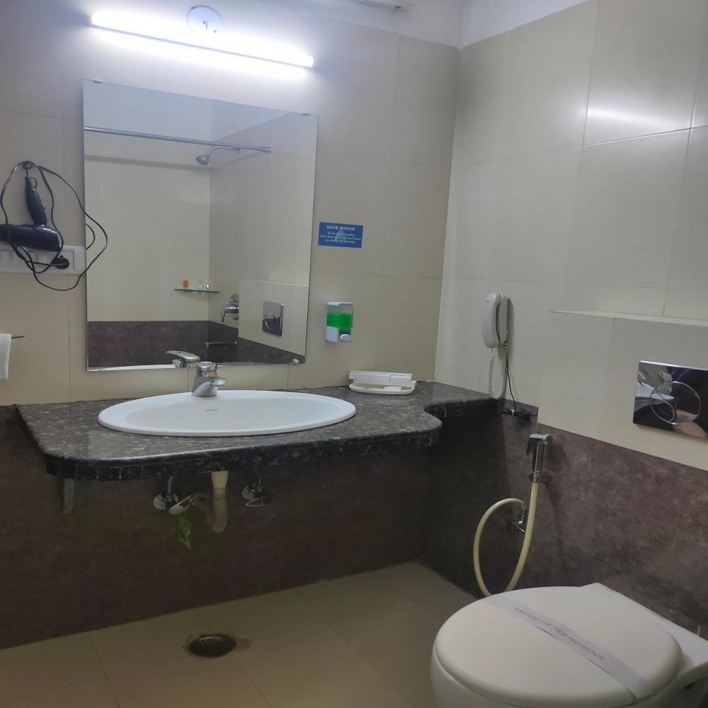 Hotel Avn Grand Ranchi Buitenkant foto